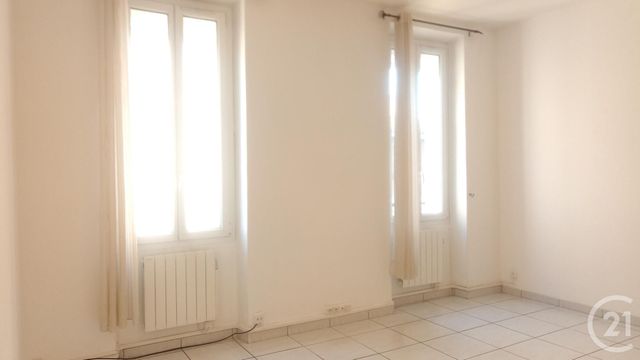 Appartement à louer - 2 pièces - 35.0 m2 - MARSEILLE - 13012 - PROVENCE-ALPES-COTE-D-AZUR - Century 21 Alphée Sga