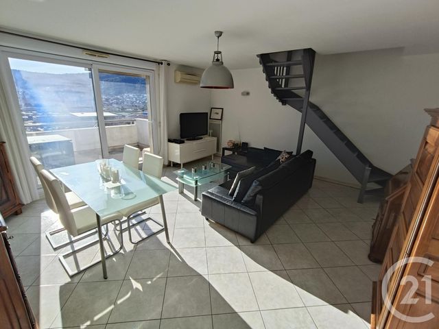 Appartement T4 à vendre - 4 pièces - 94.36 m2 - MARSEILLE - 13011 - PROVENCE-ALPES-COTE-D-AZUR - Century 21 Alphée Sga